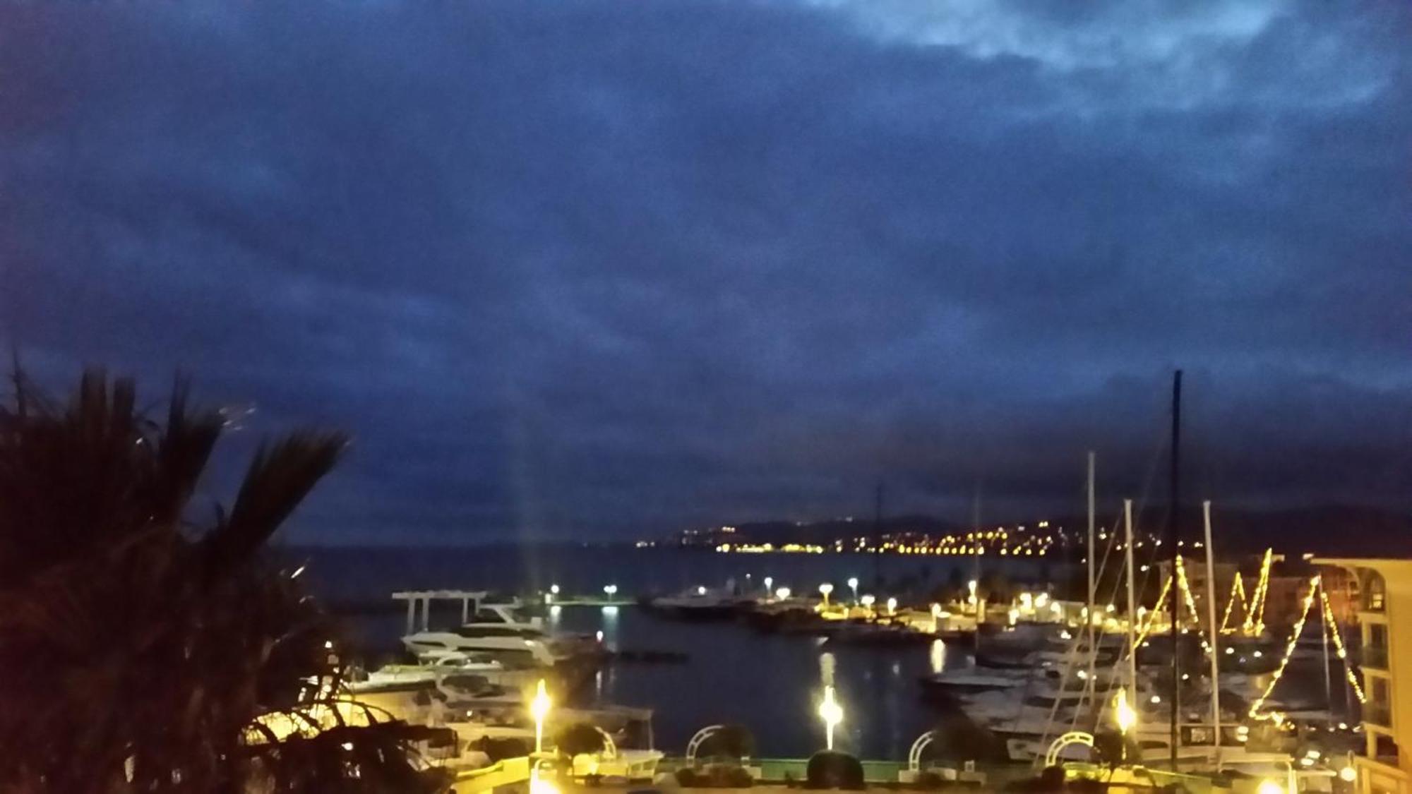 Sublime Vue Mer,Parking,Wifi Fréjus Exterior foto