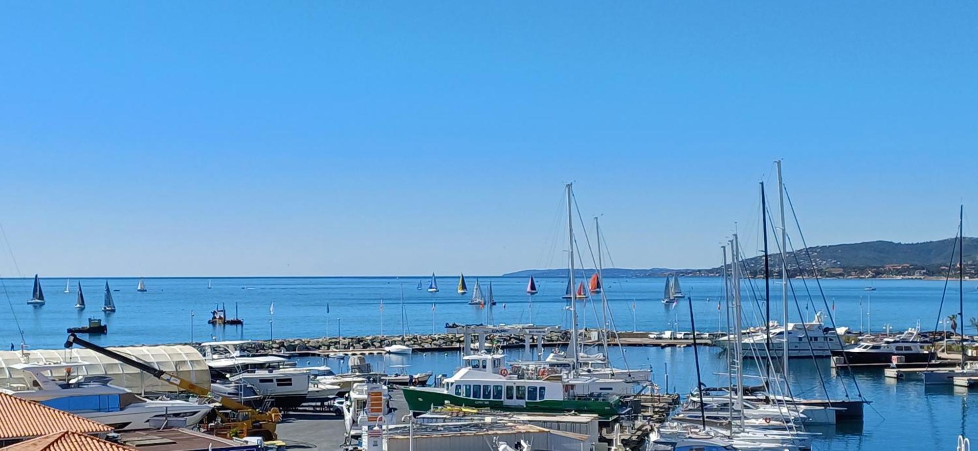 Sublime Vue Mer,Parking,Wifi Fréjus Exterior foto